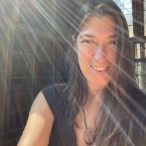 Profile photo of Tara Lane